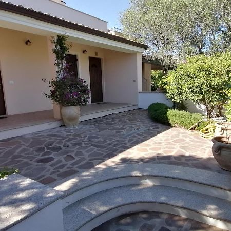 Casa Vacanze Villa Rosa Cala Gonone Buitenkant foto