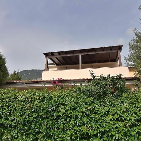 Casa Vacanze Villa Rosa Cala Gonone Buitenkant foto