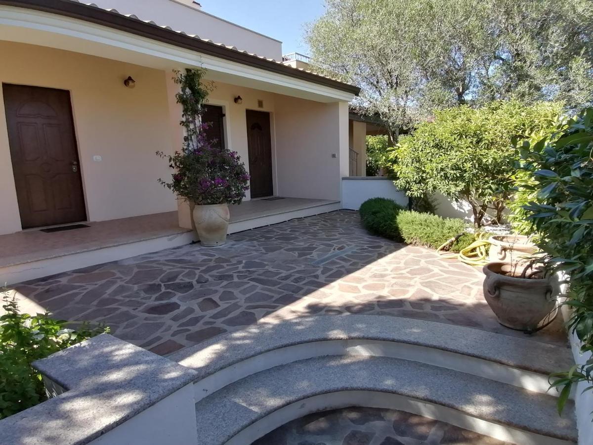 Casa Vacanze Villa Rosa Cala Gonone Buitenkant foto
