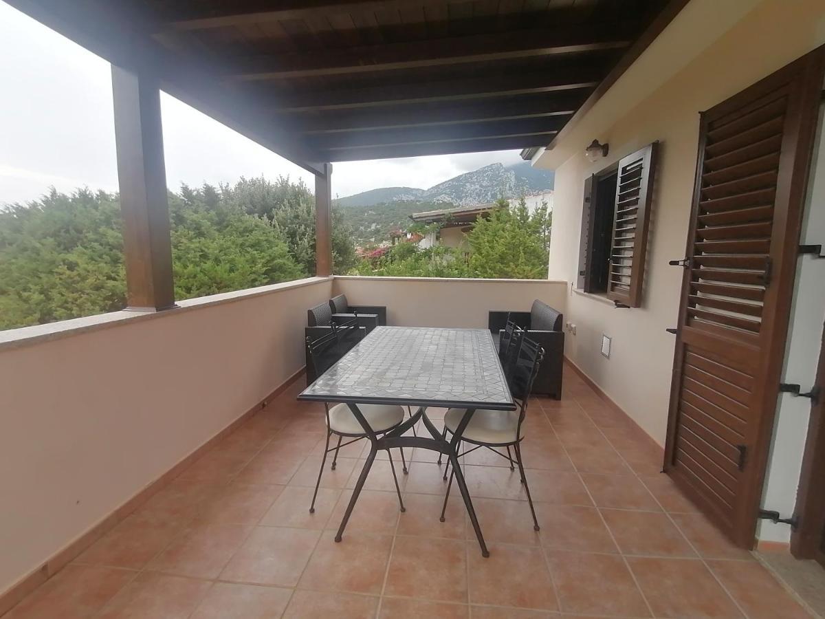 Casa Vacanze Villa Rosa Cala Gonone Buitenkant foto