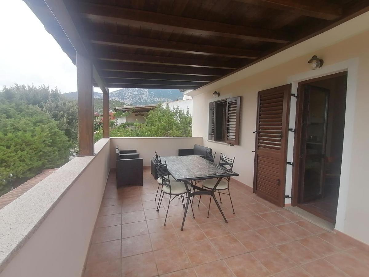 Casa Vacanze Villa Rosa Cala Gonone Buitenkant foto